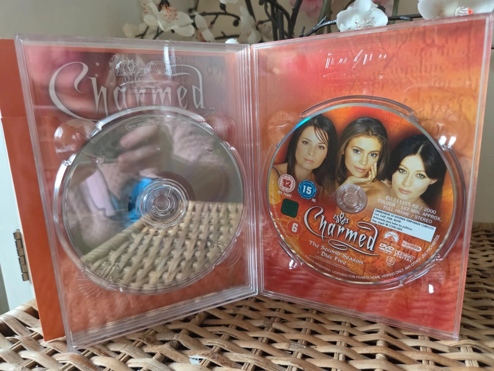 ❤️Coffret Charmed saison 2 complet – photo 9